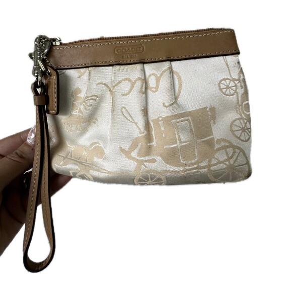 Coach Signature Horse Carriage Signature Design Leather Trim Zip Wristlet - Picture 1 of 7